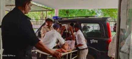 कोरांव: पचेड़ा में दो बाइकों की आमने-सामने जोरदार टक्कर में तीन लोग घायल, तीनों के पैर टूटे, जिला अस्पताल किए गए रेफर