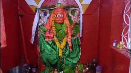 అదిలాబాద్ అర్బన్: భక్తిశ్రద్ధలతో ఆదిలాబాద్ హనుమాన్ నగర్ శ్రీ హనుమాన్ ఆలయంలో సింధూర పూజ
