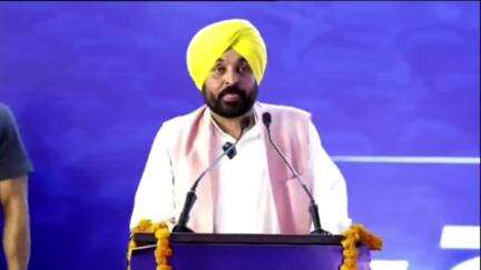 ਹੁਸ਼ਿਆਰਪੁਰ: ਪਿੰਡ ਜਲਾਲਪੁਰ ਵਿੱਚ ਸੀਐਮ ਭਗਵੰਤ ਮਾਨ ਅਤੇ 'ਆਪ' ਸੁਪਰੀਮੋ ਅਰਵਿੰਦ ਕੇਜਰੀਵਾਲ ਨੇ ਨਸ਼ਿਆਂ ਖਿਲਾਫ ਲੋਕਾਂ ਨੂੰ ਕੀਤਾ ਲਾਮਬੰਦ