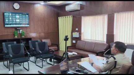 गया टाउन सीडी ब्लॉक: IG क्षत्रनील सिंह ने वीडियो कॉन्फ्रेंसिंग के ज़रिए गया सहित अन्य जिलों के SP को गुंडा पंजी अपडेट रखने के निर्देश दिए