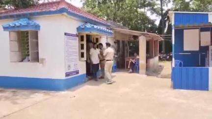 বর্ধমান ১: নাবালকের গায়ে ফুটন্ত গরম দুধ ঢেলে খুনের চেষ্টার অভিযোগে ঝাড়খণ্ডের পাকুর থেকে গ্রেপ্তার বর্ধমানের BJP নেতা