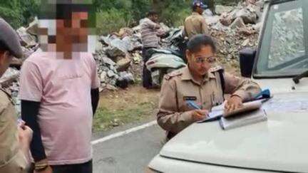 पिथौरागढ़: पुलिस ने कनालीछीना से नशे में वाहन चलाने वाले चालक को किया गिरफ्तार