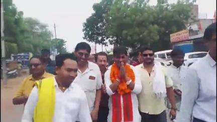 महासमुंद: महासमुंद तुमगांव मार्ग के चौड़ीकरण कार्य का शुभारंभ विधायक योगेश्वर राजू सिन्हा ने किया