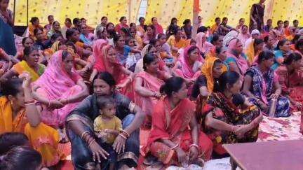 बोध गया: बोधगया के इलरा पंचायत में डॉ. अंबेडकर समग्र सेवा अभियान के तहत महिला संवाद का आयोजन, डीएम हुए शामिल