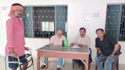 कालपी: कदौरा विकासखंड में दिव्यांगजन सशक्तिकरण विभाग ने 25 दिव्यांगजनों को वितरित किए कृत्रिम अंग और सहायक उपकरण