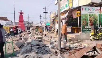 వినుకొండ పట్టణంలో ఆక్రమణల తొలగింపు కార్యక్రమం