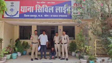 छतरपुर नगर: राधिका गार्डन के समीप एक घर में चोरी करने का मामला, सिविल लाइन थाना पुलिस ने एक आरोपी को किया गिरफ्तार