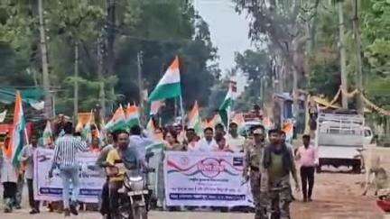 पखांजूर: नगर पंचायत पखांजूर में भारतीय सेना के सम्मान में नगरवासियों द्वारा निकाली गई तिरंगा यात्रा