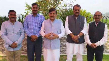 हमीरपुर: सुक्खू सरकार पर पूर्व विधायक राजेंद्र राणा का तीखा हमला: खजाना लुटाया, आयोग बना दिखावा, प्रदेश को दिवालियापन की कगार पर
