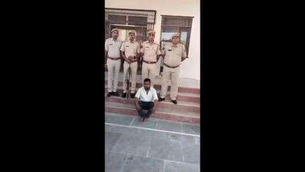 पदमपुर: पदमपुर पुलिस ने सजना नगर में कार्रवाई करते हुए 11 किलो डोडा पोस्त और ₹8,28,000 की नगदी के साथ एक आरोपी को किया गिरफ्तार