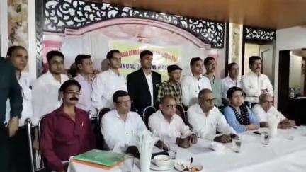धनबाद/केंदुआडीह: धनबाद कमर्शियल टैक्सेस बार एसोसिएशन ने लुबी सर्कुलर रोड स्थित सेलिब्रेशन में आम सभा का आयोजन किया