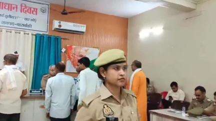 हैदरगढ़: हैदरगढ़ तहसील सभागार में सीडीओ की अध्यक्षता में संपूर्ण समाधान दिवस का आयोजन, सुनी गई जन समस्याएं