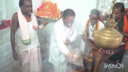 जशपुर: मुख्यमंत्री ने चराईडांड शिव मंदिर में पूजा-अर्चना की, प्रदेशवासियों की सुख समृद्धि एवं खुशहाली की कामना की