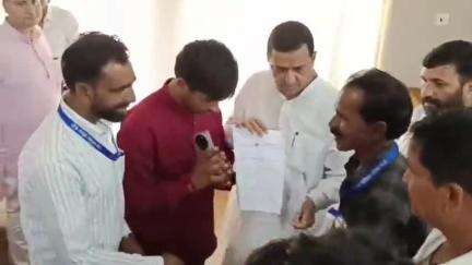 पौड़ी: बीजीआर परिसर पौड़ी की विभिन्न मांगों को लेकर छात्रों ने सांसद को सौंपा ज्ञापन