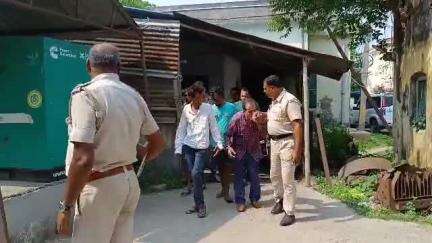 কালনা ১: মন্তেশ্বরের একটি সোনার দোকানে চুরির চেষ্টা, ধৃত ইরানের এক ব্যক্তি, ধৃতকে তোলা হলো কালনা আদালতে
