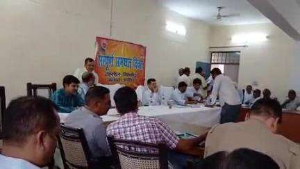 मिल्कीपुर: एडीएम वित्त एवं राजस्व की अध्यक्षता में मिल्कीपुर में हुए संपूर्ण समाधान दिवस में जमीन से संबंधित शिकायती पत्र अधिक आए