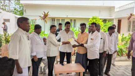 పేదలకు ముఖ్యమంత్రి సహాయ నిధి చెక్కులను పంపిణీ చేసిన ఎమ్మెల్యే నల్లారి కిషోర్ కుమార్ రెడ్డి