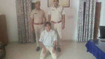 हिण्डौन: दैदरोली गांव में हवाई फायरिंग कर दहशत फैलाने के मामले में फरार बदमाश को सदर पुलिस ने कालाखाना के हार से किया गिरफ्तार