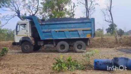 सालेकसा: निकृष्ट काम करणाऱ्या कंत्राटदाराला गावकऱ्यांनी हाकलले कामाच्या चौकशीची मागणी सालेकसा तालुक्यातील प्रकार #jansamasya