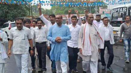 सौसर: सौसर में ब्लॉक कांग्रेस कमेटी और कांग्रेस ने उप मुख्यमंत्री और शाह का पुतला फूंका