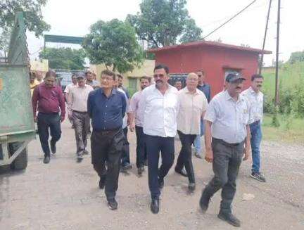जसपुर: विधायक आदेश चौहान ने ग्राम नादेही स्थित नादेही चीनी मिल का किया निरीक्षण