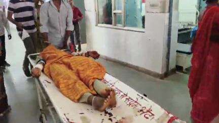 डूंगरपुर: गालियांकोट पुल पर दो बाइकों की भिड़ंत में बाइक सवार महिला गंभीर रूप से घायल, जिला अस्पताल में इलाज जारी