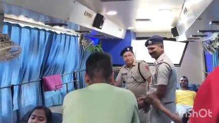 তালড্যাংরা: জেলা পুলিশের উৎসর্গ প্রকল্পে তালডাংরার আমডাংরা ফাঁড়ির উদ্যোগে রক্তদান শিবির হল, ১৫০ জন রক্ত দান করলেন