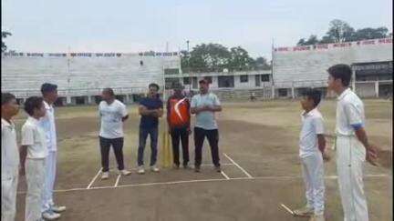 छिंदवाड़ा नगर: इंदिरा गांधी क्रिकेट स्टेडियम में अंडर-15 क्रिकेट प्रतियोगिता का हुआ शुभारंभ