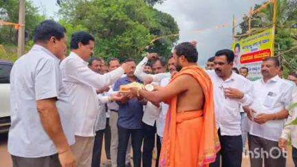ಶಿರಸಿ: ಬೇಡ್ಕಣಿ ಸೇರಿದಂತೆ ವಿವಿಧೆಡೆ ಶಾಸಕ ಭೀಮಣ್ಣರಿಂದ ಅಭಿವೃದ್ಧಿ ಕಾಮಗಾರಿಗೆ ಚಾಲನೆ