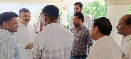 करेली: कैबिनेट मंत्री राव उदय प्रताप सिंह ने ग्रह ग्राम लोलरी में जनसुनवाई का आयोजन किया
