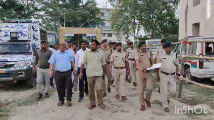 हाजीपुर: होमगार्ड भर्ती का निरीक्षण करने हाजीपुर पुलिस केंद्र मैदान पहुंचे वैशाली DM