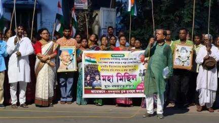 ময়না: নন্দকুমার ব্লক তৃণমূল কংগ্রেসের উদ্যোগে নন্দকুমার বাজার থেকে ভারতীয় সেনাদের শ্রদ্ধা সম্মান জানাতে মহা মিছিলের আয়োজন