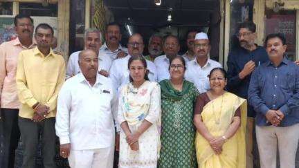 दिंडोरी: नाशिक जिल्हा सहकारी खादी ग्राम उद्योग संघाचे चेअरमनपदी पद्माकर पाटील तर व्हाईस चेअरमनपदी श्रीमती मनीनी कंसारा यांची निवड