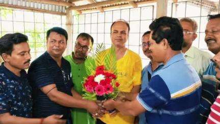 হরিণঘাটা: নদীয়া দক্ষিণের তৃণমূল সভাপতি দেবাশীষ গাঙ্গুলীকে আজ সংবর্ধনা দিলেন জেলার সর্বস্তরের তৃণমূল নেতা কর্মীরা