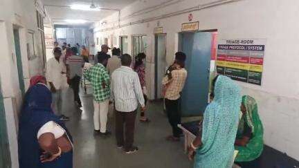 डूंगरपुर: जिले के नेशनल हाइवे 927 ए पर टामटिया मोड़ पर दो कारों की भिड़ंत में एक युवक की दर्दनाक मौत
