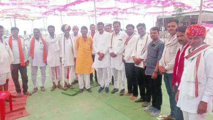 जीरापुर: माचलपुर क्षेत्र के सामाजिक कार्यक्रम में जिला पंचायत सदस्य यशवंत सिंह गुर्जर हुए शामिल