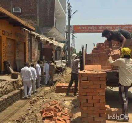 कासगंज: नदरई कस्बे में विधायक निधि से नाले का निर्माण कराया जा रहा है, विधायक ने मौके पर जाकर किया निरीक्षण