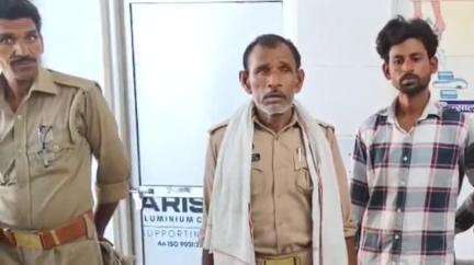 महोबा: जनपदीय एसओजी एवं थाना कोतवाली की संयुक्त पुलिस टीम ने अवैध तमंचा व ज़िंदा कारतूस के साथ 1 अभियुक्त को किया गिरफ्तार