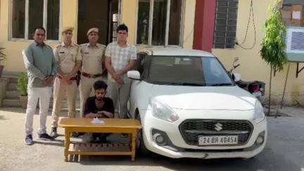 फुलेरा मु. सांभर: रेनवाल थाना पुलिस ने मोबाइल लूट की वारदात का खुलासा करते हुए एक आरोपी को गिरफ्तार कर मोबाइल फोन किया बरामद