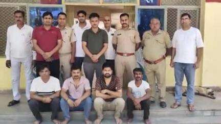 मनोहरथाना: मनोहर थाना परिसर में युवक से मारपीट के मामले में पुलिस ने चार आरोपियों को किया गिरफ्तार