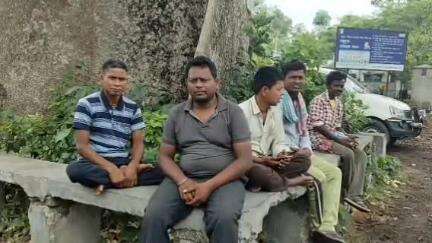 হিলি: দুবার চেষ্টা করেও হয়েছেন অসফল, তৃতীয়বারে আত্মহত্যায় সফল; চকমাধবে ঘর থেকে উদ্ধার ষাটোর্ধ বৃদ্ধার দেহ