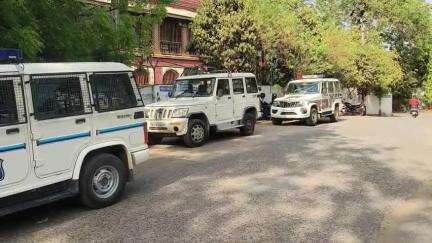 ગરૂડેશ્વર: નર્મદા જિલ્લા ના અલગ અલગ પોલીસ સ્ટેશનમાંથી માંથી ₹5,400 નો દેશી દારૂ ઝડપી પાડ્યો છે.
