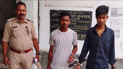 जाले: जाले थाना क्षेत्र के लतराहा गांव में चोरी के मामले में पुलिस ने दो आरोपियों को किया गिरफ्तार