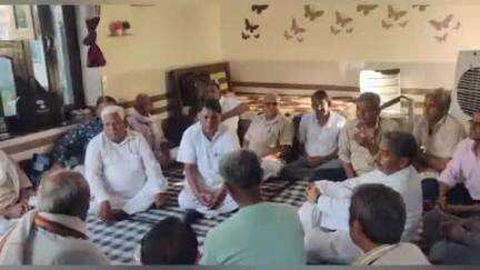 सिवाना: कांग्रेस के वरिष्ठ नेता ने सिवाना विधानसभा क्षेत्र में आयोजित विभिन्न शोक सभाओं में सम्मिलित होकर श्रद्धांजलि अर्पित की