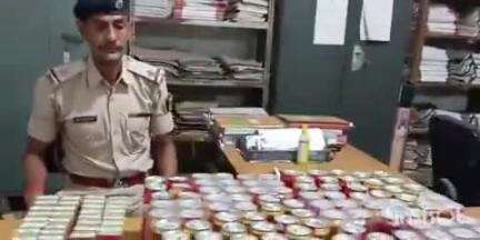 फतुहा: नदी थाना पुलिस ने कृपाल टोला स्थित झोपड़ी से बीयर और शराब बरामद की