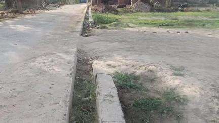जलेसर: 27 वर्षीय युवती को नामजद आरोपी लेकर हुआ फरार, युवती के पिता ने थाना जलेसर पर कराया मुकदमा दर्ज, पुलिस तलाश में जुटी