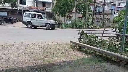 বারাসত ২: জমি মাপযোগকে কেন্দ্র করে বিবাদের জেরে বোনকে মারধরের অভিযোগ ভাইয়ের বিরুদ্ধে, থানায় অভিযোগ দায়ের