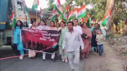 प्रतापनगर में भाजपा महिला मोर्चा ने भारतीय सेना के सम्मान में तिरंगा यात्रा निकाली