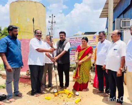 ರಾಣೇಬೆನ್ನೂರು: ನಗರದ 2ನೇ ವಾರ್ಡ್‌ನಲ್ಲಿ 43 ಲಕ್ಷ ವೆಚ್ಚದ ವಿವಿಧ ಅಭಿವೃದ್ಧಿ ಕಾಮಗಾರಿಗೆಗಳಿಗೆ ಶಾಸಕ ಪ್ರಕಾಶ್ ಕೋಳಿವಾಡ ಭೂಮಿಪೂಜೆ