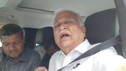 ದಾಂಡೇಲಿ: ಜಿ+2 ಆಶ್ರಯ ಮನೆಗಳ ನಿರ್ಮಾಣ‌ ಕಾರ್ಯ ಶೀಘ್ರ ಪೂರ್ಣಗೊಳಿಸಲು ಕೆಹೆಚ್‌ಬಿ ಎಂಡಿಗೆ ಸೂಚನೆ: ನಗರದಲ್ಲಿ ಶಾಸಕ ಆರ್.ವಿ.ದೇಶಪಾಂಡೆ